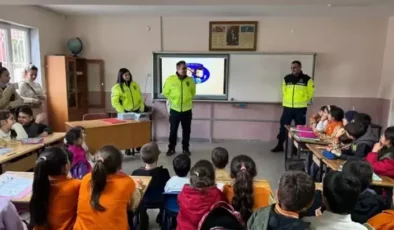 Karacabey’de Öğrencilere Trafik Semineri Düzenlendi