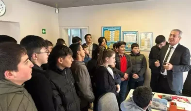Tokat’ta Ortaokul Öğrencileri ve Huzurevi Sakinleri Arasında Mektup Arkadaşlığı Etkinliği