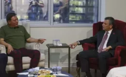 Özgür Özel, Murat Emir’i Hastanede Ziyaret Etti